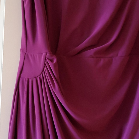 Rouched Form Fitting Slinky Dress - Picture 3 of 4